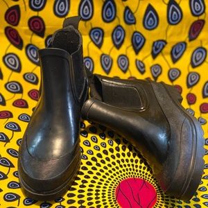 Women’s Nine West Ankle Boots. Like New!